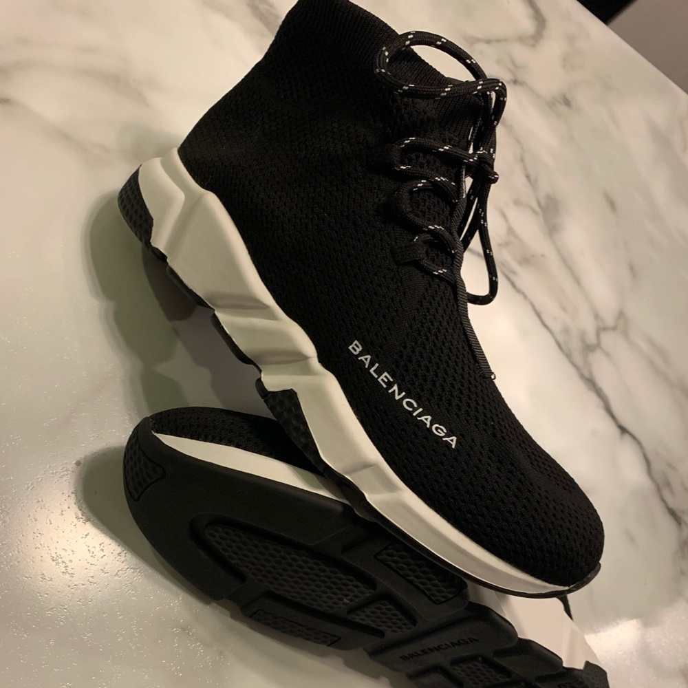 Mens Luxury Sneaker - Size 10.5